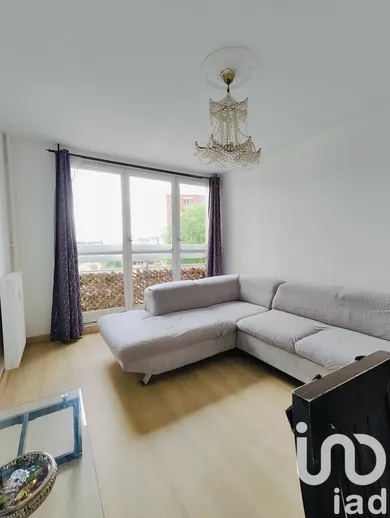 Apartment at Pantin (93500)