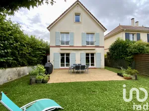 Maison à Magny-le-Hongre (77700)