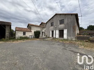 Maison de campagne à Saint-Germain-de-Longue-Chaume (79200)