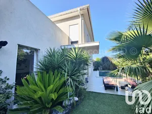 House at Le Pradet (83220)
