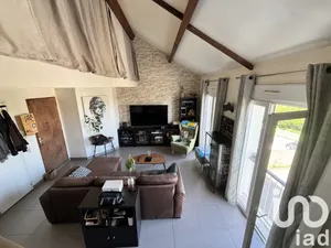 Apartment at Sainte-Geneviève-des-Bois (91700)