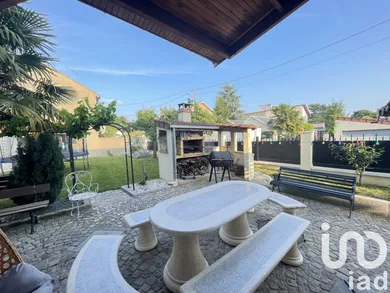 Maison à Villeneuve-le-Roi (94290)