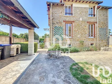 House at Gretz-Armainvilliers (77220)