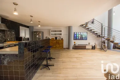 Loft in Toulon (83100)