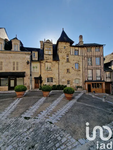 Immeuble à Terrasson-Lavilledieu (24120)