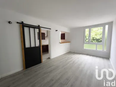 Apartment at SAINT-PIERRE-LES-ELBEUF (76320)