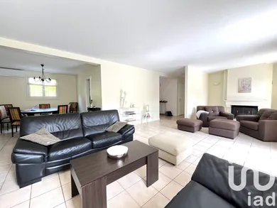 Maison à Noisy-le-Roi (78590)