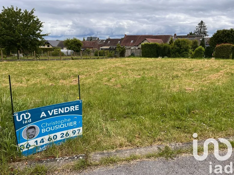 Terrain à bâtir à Le Plessier-sur-Saint-Just (60130) · 75 500 €