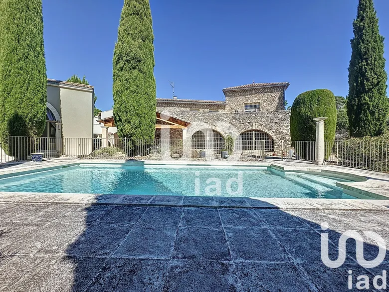 Maison 19 pièces 445 m² · à Châteauneuf-de-Gadagne · 445 m² · 1 995 000 €