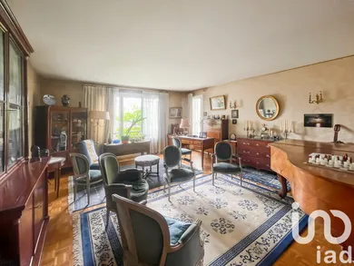Apartment in Saint-Cloud (92210)