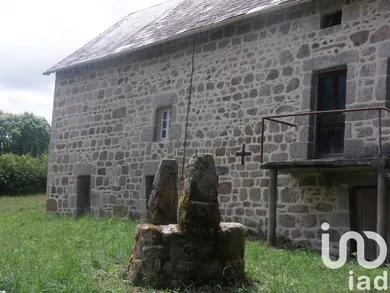 Maison de campagne à Montel-de-Gelat (63380)