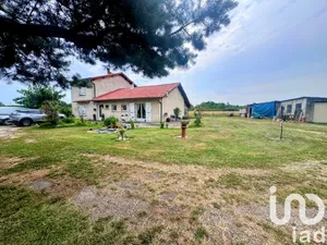 Traditional house at Montbartier (82700)