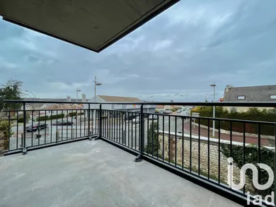 Apartment in Grand-Couronne (76530)
