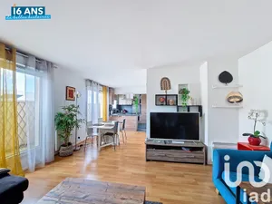 Apartment at Saint-Denis (93200)