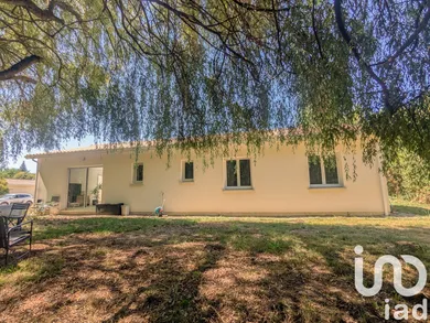 House at Landiras (33720)