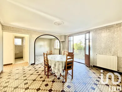 Apartment in Villeurbanne (69100)