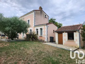 Maison de campagne à Val en Vignes (79290)