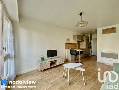 Apartment in La Rochelle (17000)