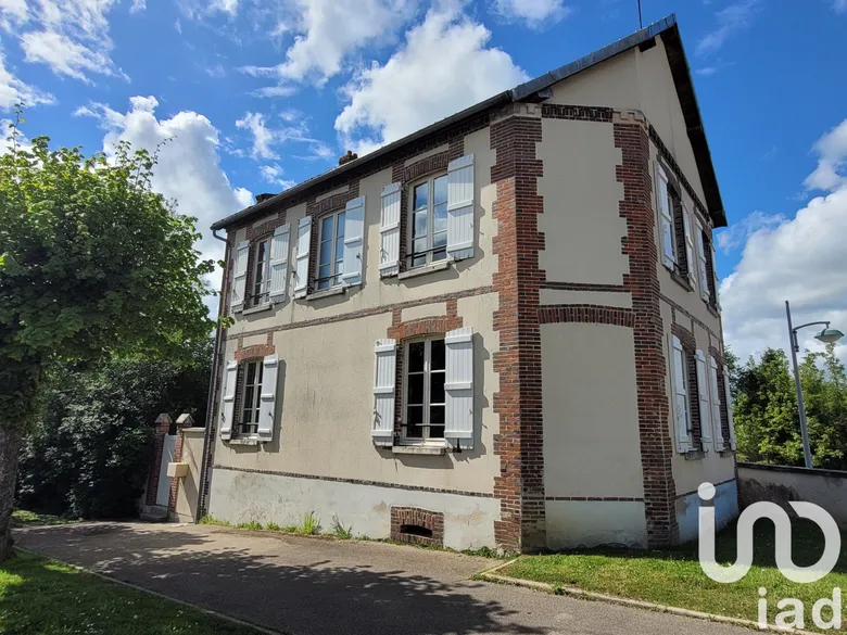 Maison 6 pièces 134 m² · à Esternay · 134 m² · 137 000 €