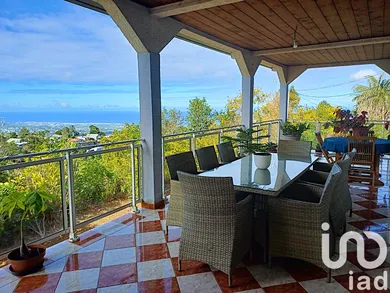 House at Saint-Louis (97421)