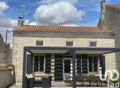 Maison à Aigre (16140)