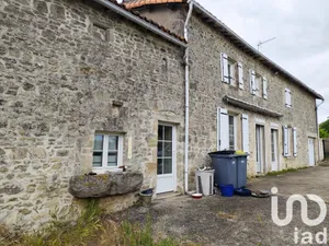 Longere at ALLONNE (79130)