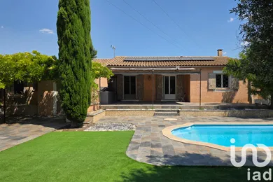 House at Beaucaire (30300)