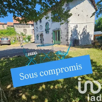 House at Aydat (63970)