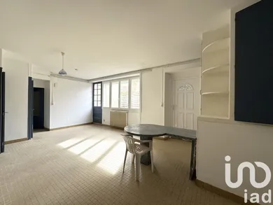 Townhouse at Fontenay-le-Comte (85200)