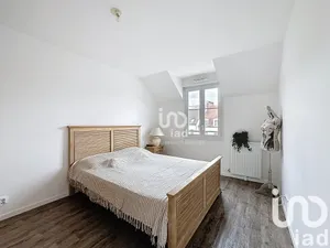 Apartment in Magny-le-Hongre (77700)