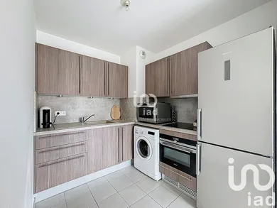 Appartement à Magny-le-Hongre (77700)