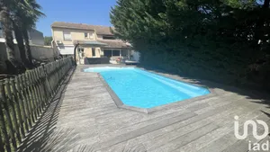 House at Bruges (33520)