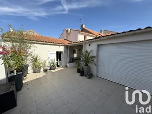 House at Frossay (44320)