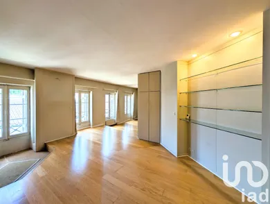 Apartment in Bordeaux (33000)