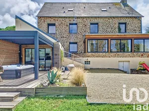 Maison à Dol-de-Bretagne (35120)