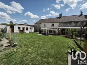 Traditional house at Silly-le-Long (60330)