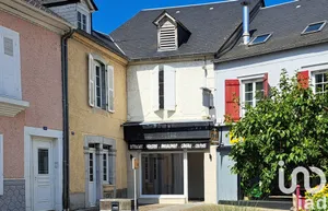 Immeuble à Pontacq (64530)