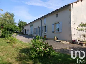 Longere at Joussé (86350)