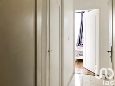 Apartment in Vanves (92170)