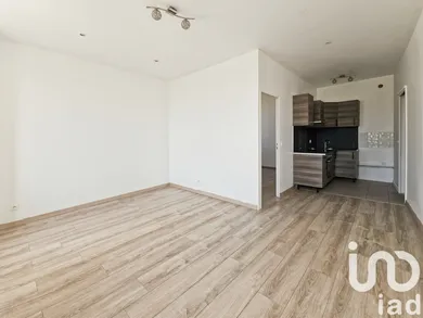 Apartment in Brie-Comte-Robert (77170)