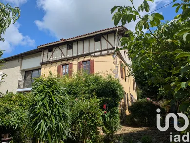 Village house in Saleich (31260)