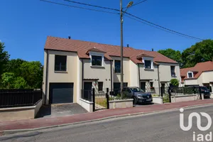 House at Champs-sur-Marne (77420)