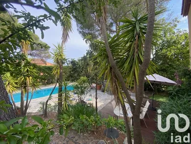 Maison à Saint-Raphaël (83700)