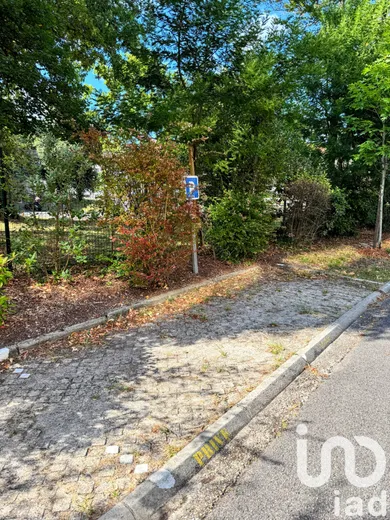 Parking at Bordeaux (33000)