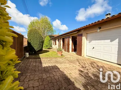 House at Soyaux (16800)