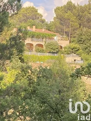 Traditional house at Malemort-du-Comtat (84570)