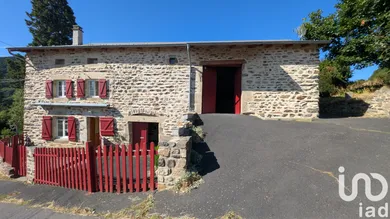 Park home at Saint-Hostien (43260)