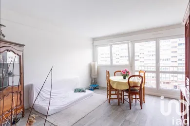 Apartment at AVON (77210)