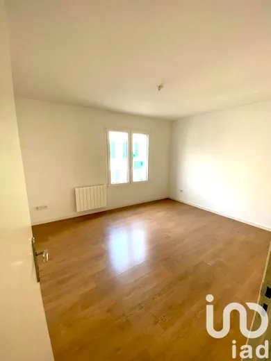 Apartment in Savigny-sur-Orge (91600)