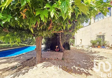 House in Eyragues (13630)